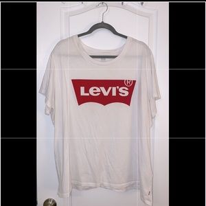 Levi’s tshirt